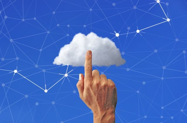 Cloud Computing: Cloud Computing Technology and How to Use it for Business Cloud Computing: Cloud Computing Technology and How to Use it for Business